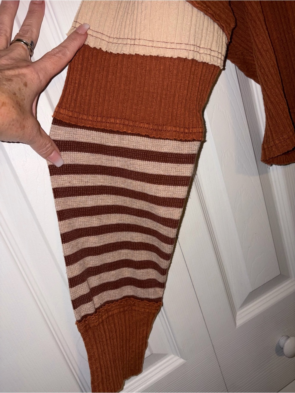 Buckle Rust Ribbed Crop Top Striped Sleeve Boho Women’s Medium - Picture 5 of 6